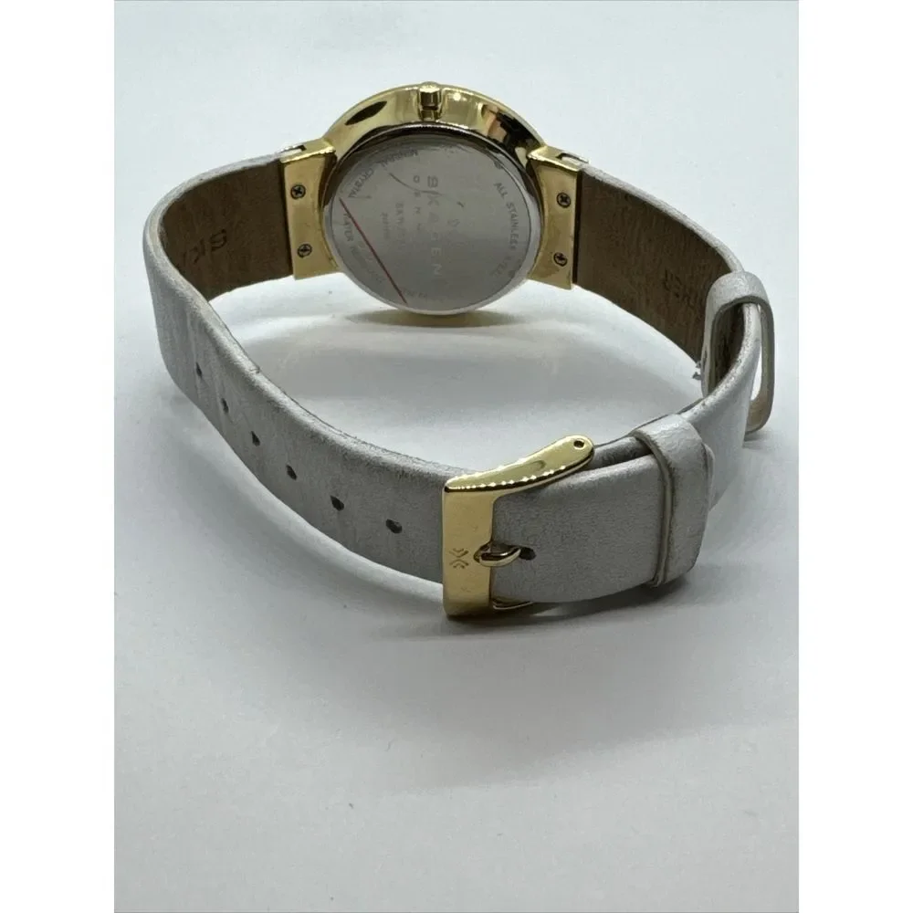 Skagen SKW2033 Women's White Leather Analog Mother of Pearl Dial Watch JNA955